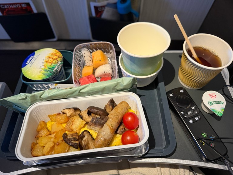 Flight Review: CX710 – SIN – HKG – hotelsandairlines